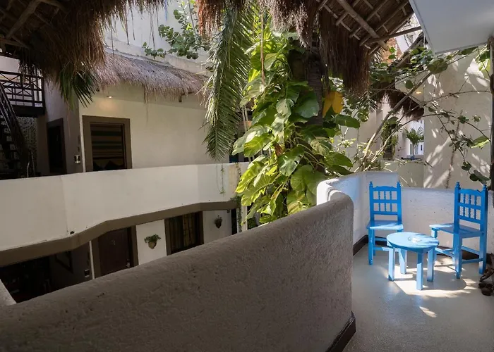 Mariposa Boutique - 5th Avenue Hotel