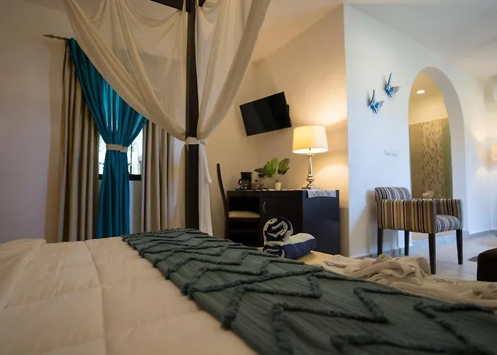 Mariposa Boutique - 5th Avenue Hotel