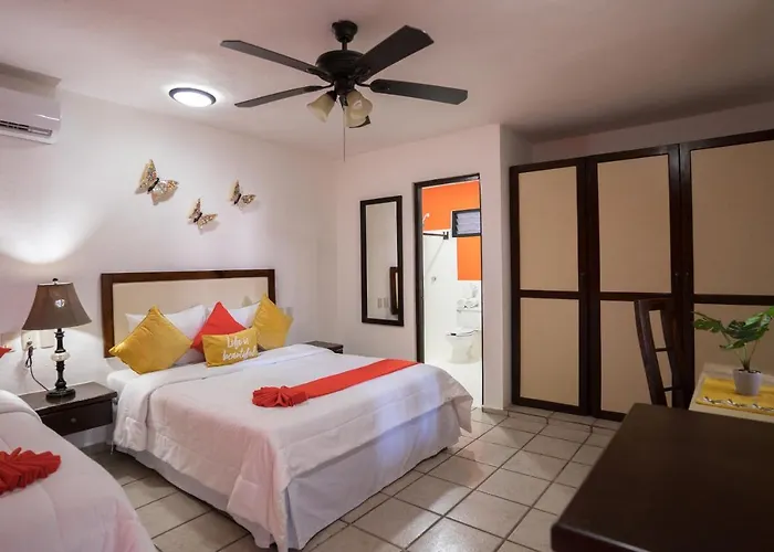 Mariposa Boutique - 5th Avenue 4*